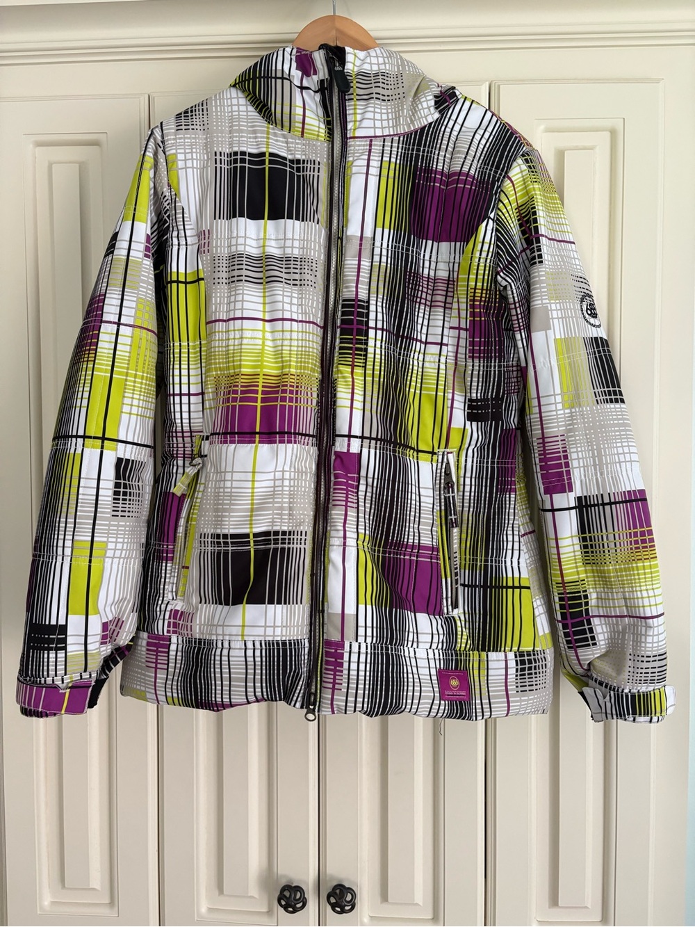686 infidry Colorful Waterproof Ski/Snowboarding Thermal Coat Zip Up Medium